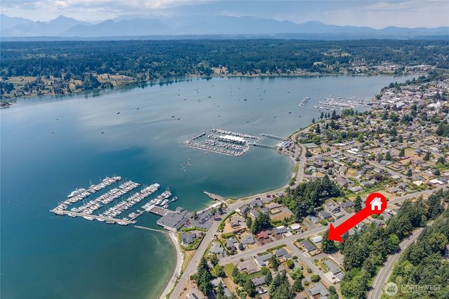 17940 9th Avenue NE, Poulsbo, WA 98370