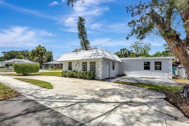 2701 NW 18th Ter A, Oakland Park, FL 33311