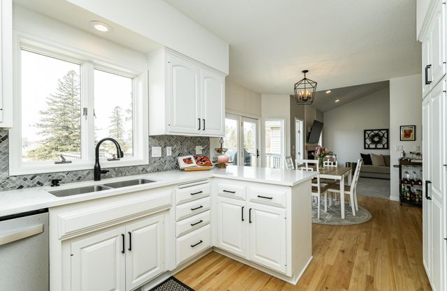 2945 Stonegate Court SW, Rochester, MN 55902