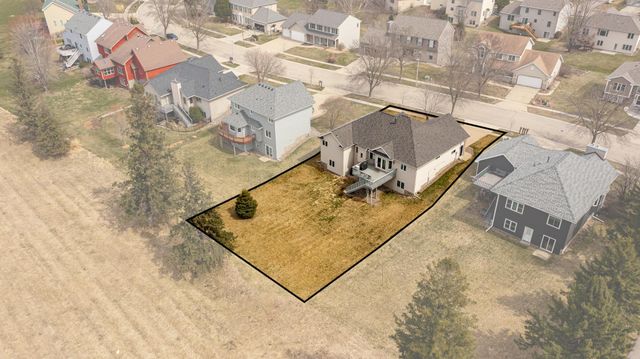 2945 Stonegate Court SW, Rochester, MN 55902