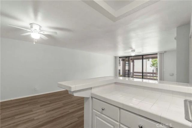 7740 Redlands M1081, Playa Del Rey, CA 90293