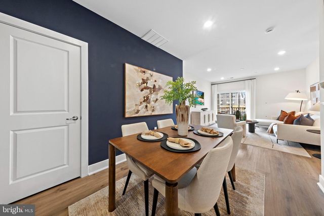 2208 PRINCE HALL, Pennington, NJ 08534