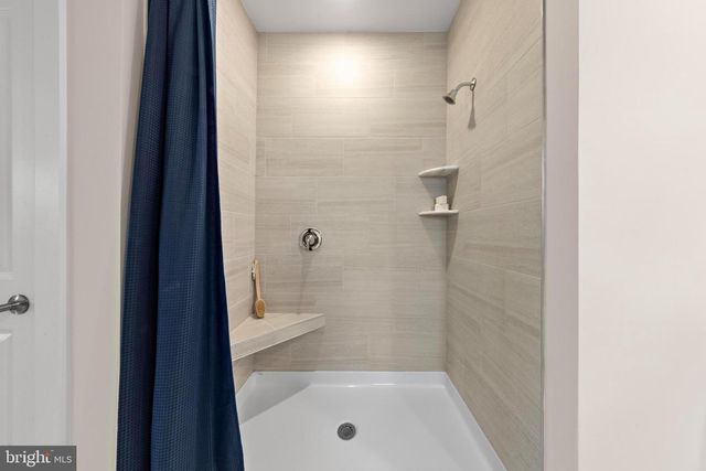 2208 PRINCE HALL, Pennington, NJ 08534