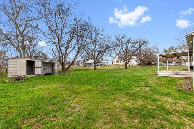 608 4th St Blanket, Early, TX 76432