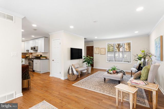 528 THOMAS AVE, Barrington, NJ 08007