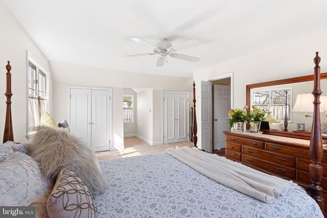 528 THOMAS AVE, Barrington, NJ 08007