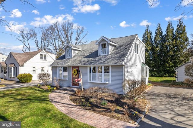 528 THOMAS AVE, Barrington, NJ 08007