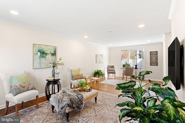 528 THOMAS AVE, Barrington, NJ 08007