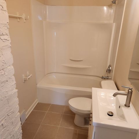 719 Grand Avenue, Loves Park, IL 61111