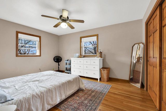 W64N353 Madison AVENUE, Cedarburg, WI 53012