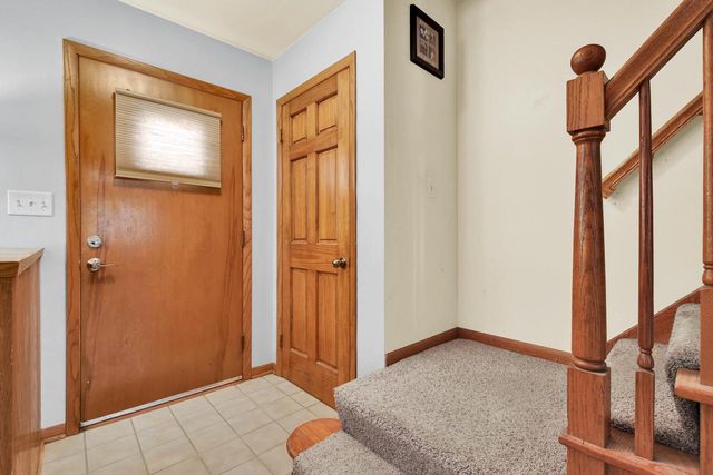W64N353 Madison AVENUE, Cedarburg, WI 53012