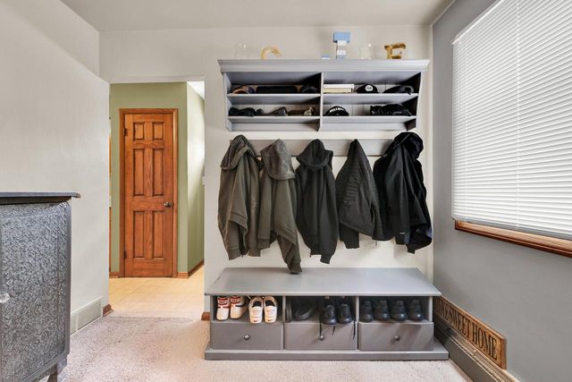 W64N353 Madison AVENUE, Cedarburg, WI 53012