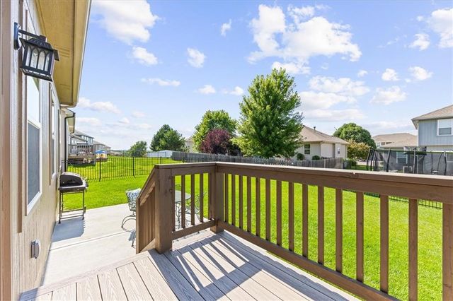 31408 W 85th Terrace, De Soto, KS 66018