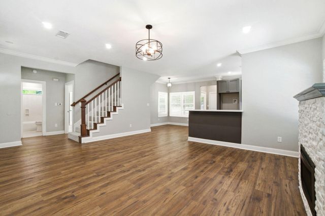 502 Louisa Street, Montgomery, TX 77356