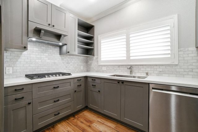 502 Louisa Street, Montgomery, TX 77356