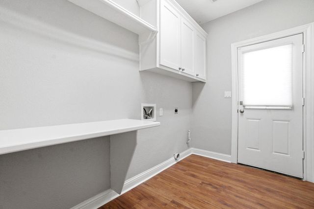 502 Louisa Street, Montgomery, TX 77356