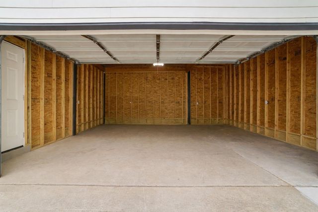 502 Louisa Street, Montgomery, TX 77356