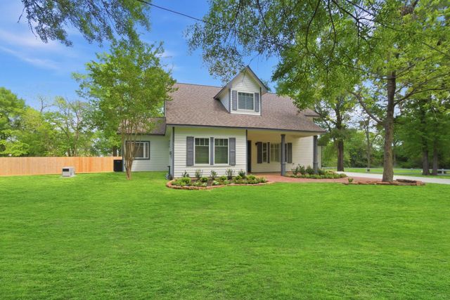 502 Louisa Street, Montgomery, TX 77356