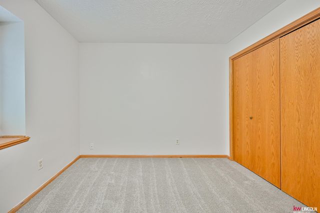 5301 Elk Ridge Road, Lincoln, NE 68516