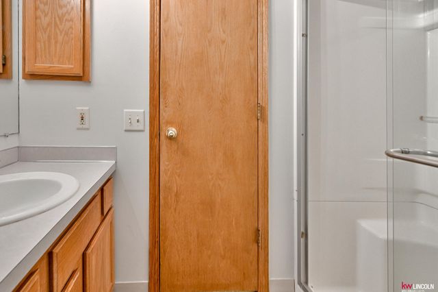 5301 Elk Ridge Road, Lincoln, NE 68516