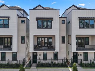 2220 Dennis Street, Houston, TX 77004