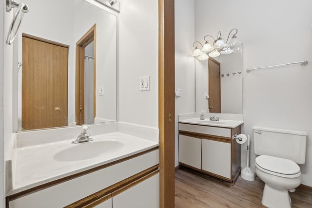 466 Nicole Drive 1C, Bartlett, IL 60103