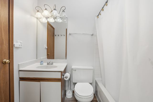 466 Nicole Drive 1C, Bartlett, IL 60103