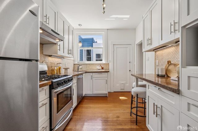 677 Castro Street 3, San Francisco, CA 94114