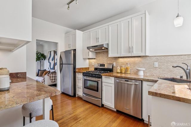 677 Castro Street 3, San Francisco, CA 94114