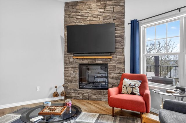 35 Silver Sunset Lane, Kimberling City, MO 65686