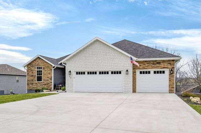 35 Silver Sunset Lane, Kimberling City, MO 65686