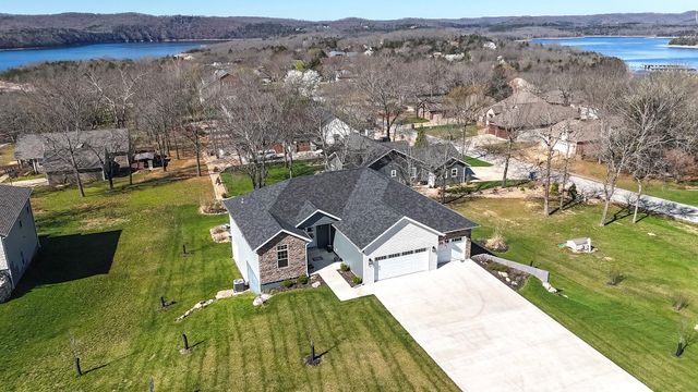 35 Silver Sunset Lane, Kimberling City, MO 65686