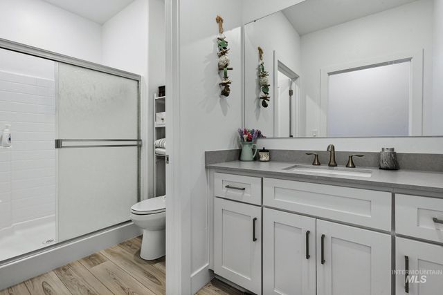 11390 Aspen Hill Dr, Caldwell, ID 83605