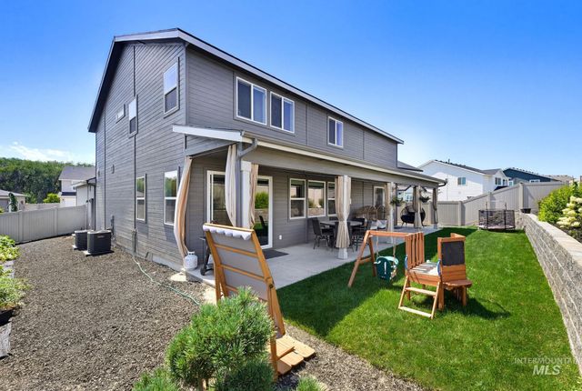 11390 Aspen Hill Dr, Caldwell, ID 83605