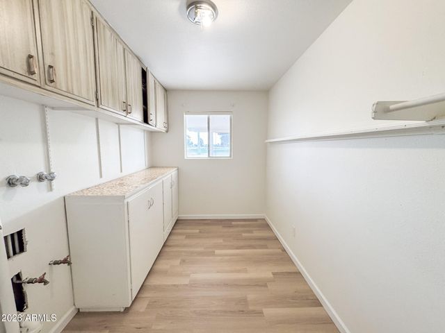 11221 N 103RD Avenue, Sun City, AZ 85351