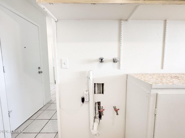 11221 N 103RD Avenue, Sun City, AZ 85351