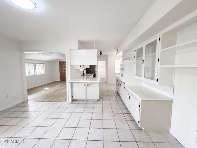 11221 N 103RD Avenue, Sun City, AZ 85351