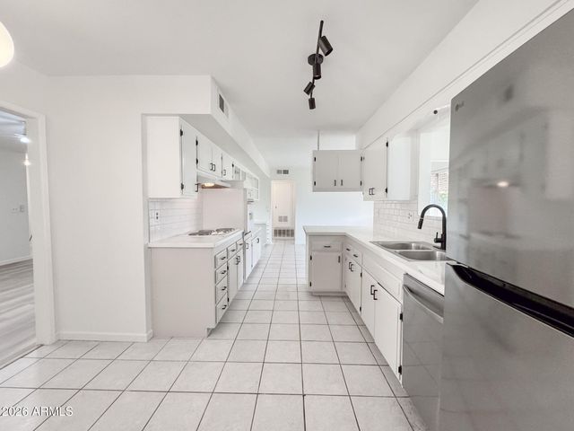 11221 N 103RD Avenue, Sun City, AZ 85351