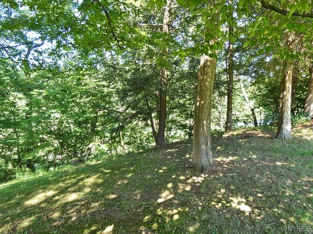 1976 Creekside Drive, Newfane, NY 14028