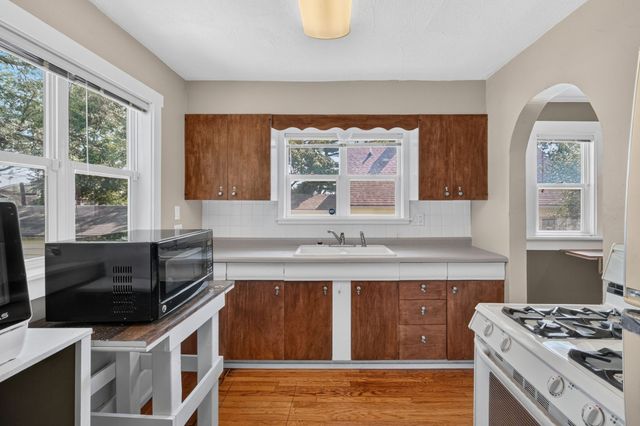 1541 28th Street, Des Moines, IA 50311