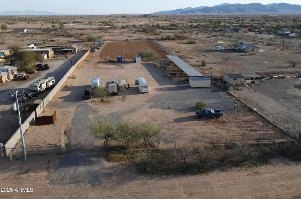 19019 W Roadrunner Road -, Wittmann, AZ 85361 — exterior