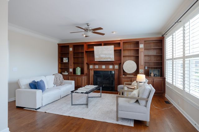 471 Forrest Park Cir, Franklin, TN 37064