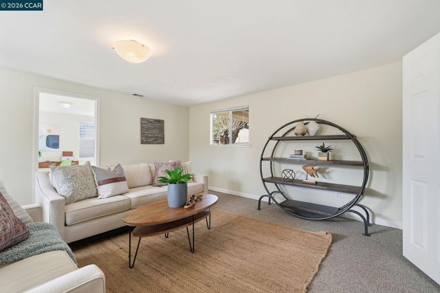 2831 Richard Ave, Concord, CA 94520