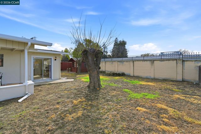 2831 Richard Ave, Concord, CA 94520