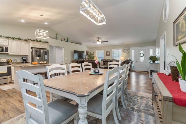 688 Rooks Branch Road, Keavy, KY 40737