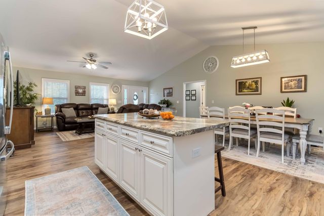 688 Rooks Branch Road, Keavy, KY 40737