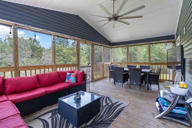 688 Rooks Branch Road, Keavy, KY 40737