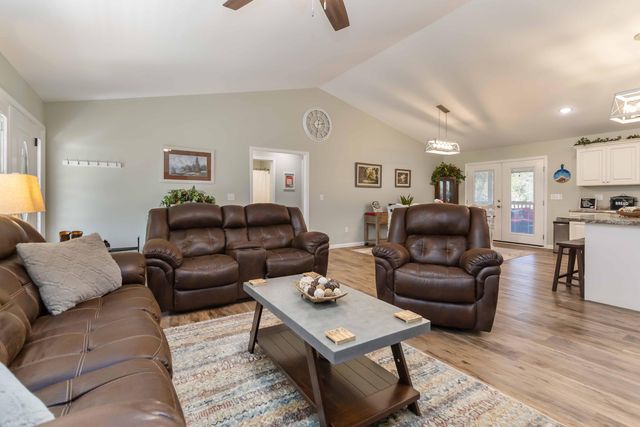 688 Rooks Branch Road, Keavy, KY 40737