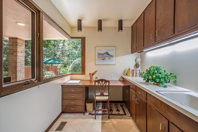 2980 Devonshire Road, Ann Arbor, MI 48104