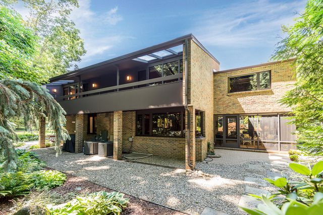 2980 Devonshire Road, Ann Arbor, MI 48104